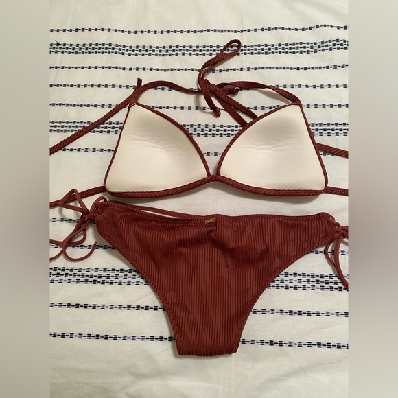 Victoria Secret PINK Push-up Ribbed Maroon Bikini Top & Hipster Cheeky Bottoms - Picture 8 of 10